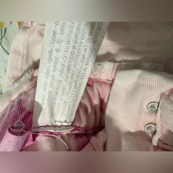 Zara paper bag shorts size 6 pink denim stretch cuff hem - Picture 6 of 8